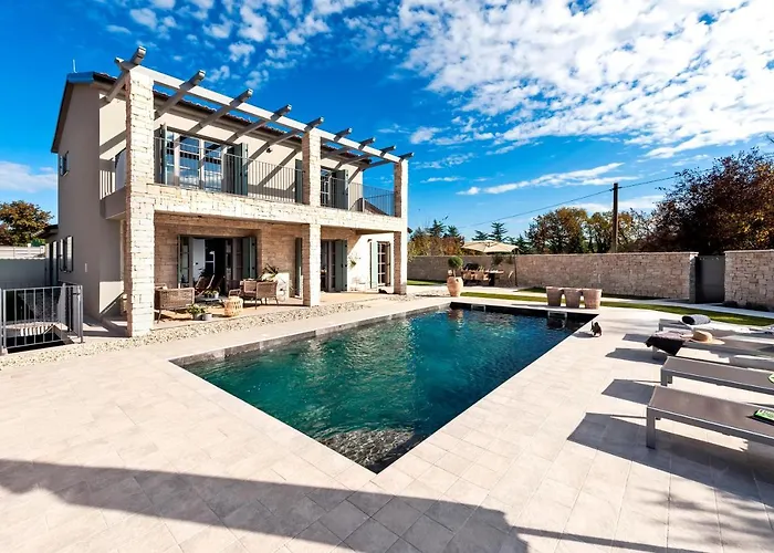 Villa Renata with Pool&Sauna
