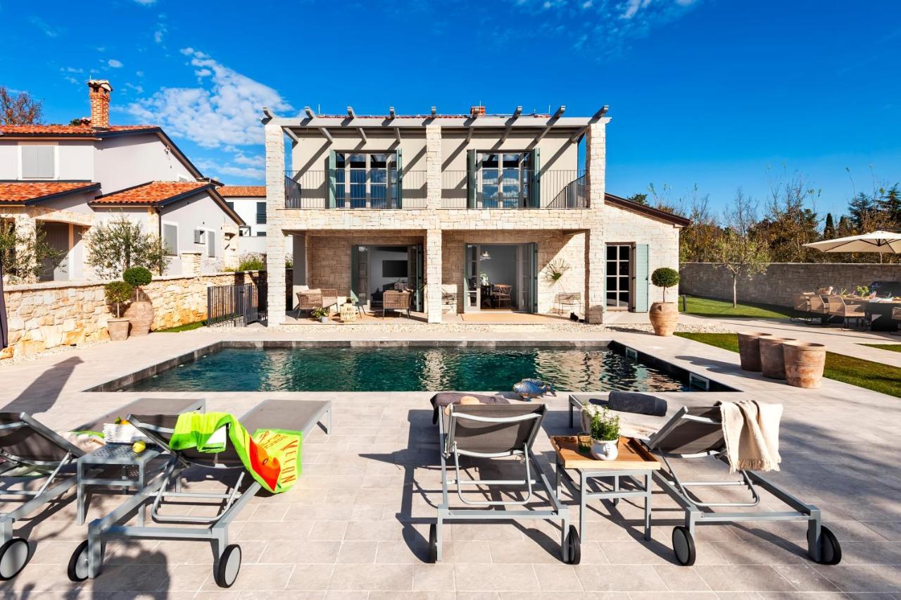 Villa Art Renata With Pool & Sauna