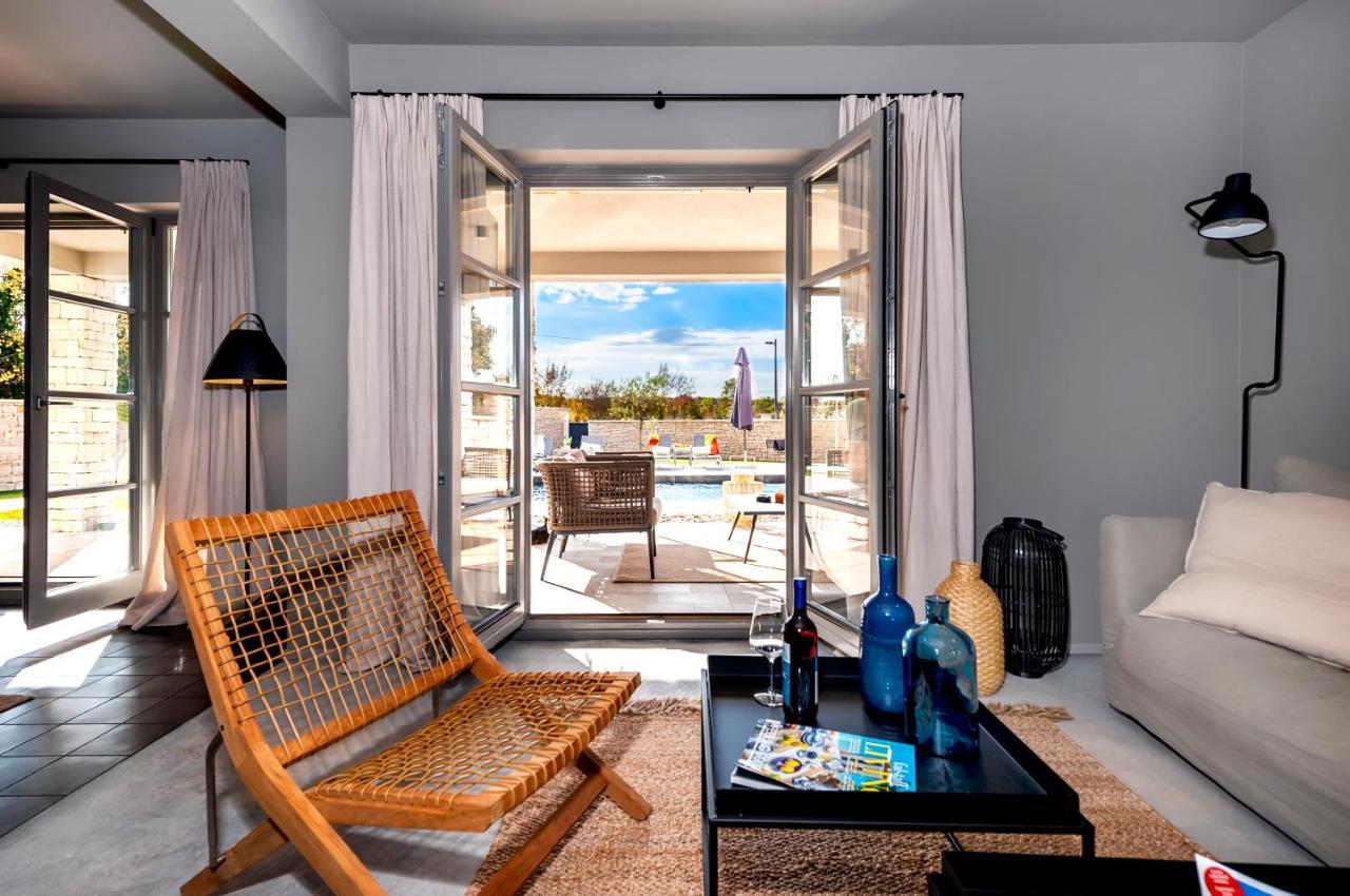Villa Art Renata With Pool & Sauna