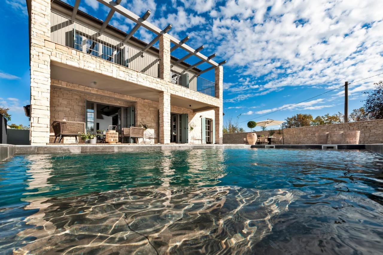 Art Renata With Pool & Sauna Villa *