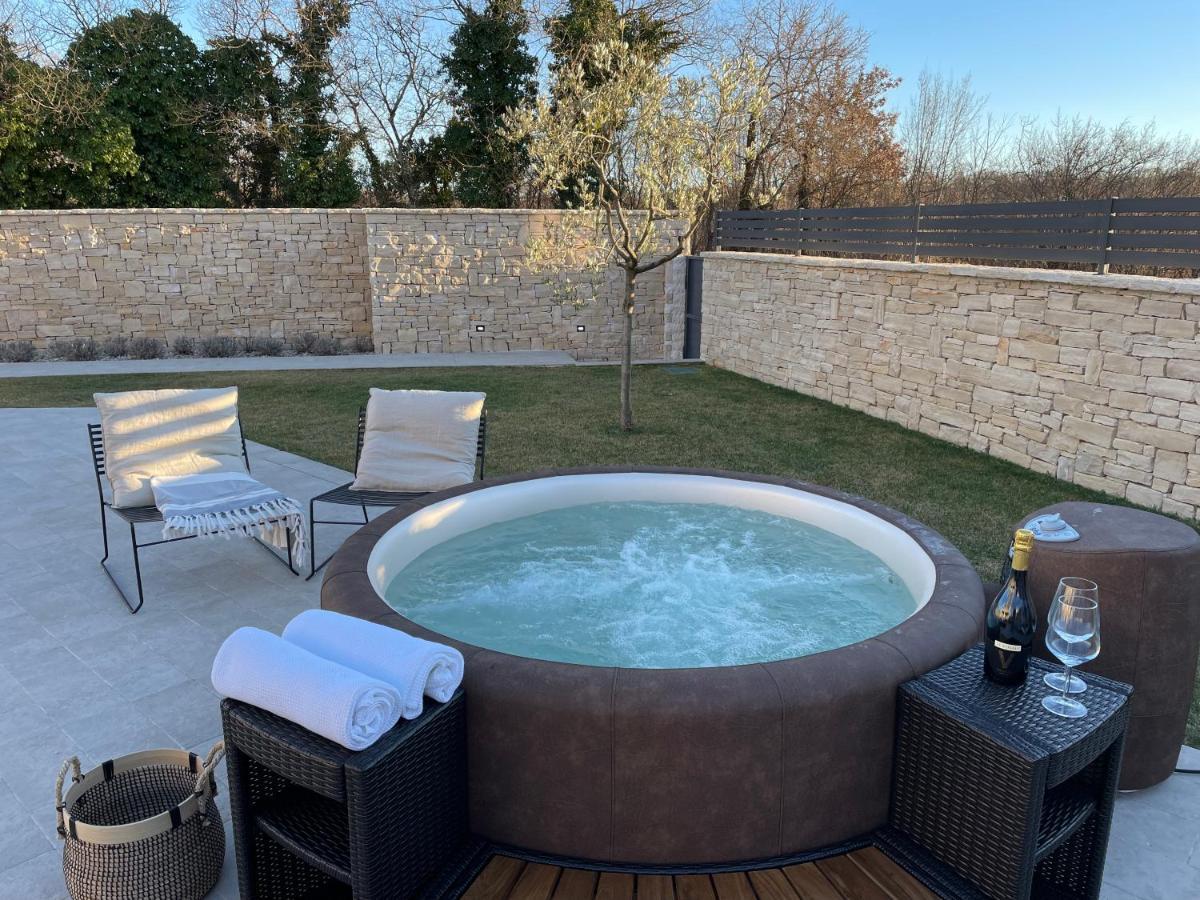 Villa Art Renata With Pool & Sauna Rovigno